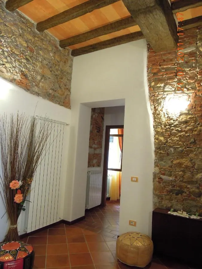 Apartment Corte Navari - Loft Principe Filippo Pietrasanta Italy