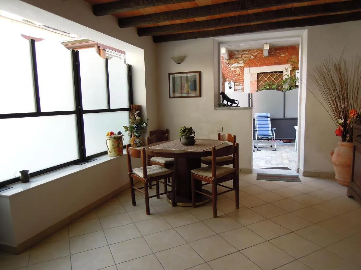 Corte Navari - Loft Principe Filippo Pietrasanta Apartment